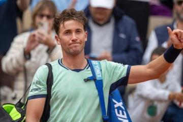 开云体育-法网翻盘温网，鲁德点燃赛场