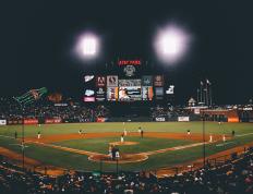 开云体育app-欧冠惊天零封！37次触球征服巴黎，看门人拉亚如何让姆巴佩沦为配角