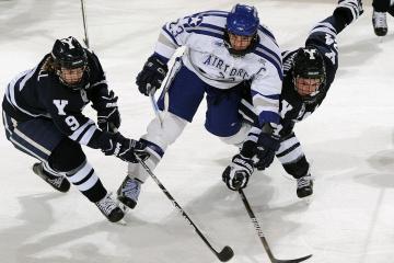 开云APP-破碎的魔咒，保罗致命一击，勇士终结与森林狼的十年宿怨