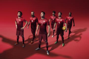 开云APP-米切尔压哨绝杀展露巨星锋芒，老鹰加时鏖战力克雄鹿昭示崛起