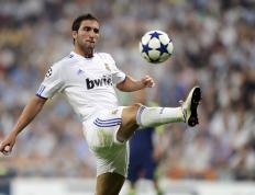 开云体育APP下载-双面战火，从拉沃尔杯到美网，辛纳如何熔炼出新时代宣言