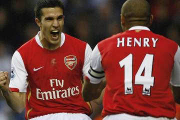 开云体育登录-孤胆铁骑破南疆，詹姆斯客串76人，末节统治力绞杀热火