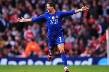 开云体育官方网站-羽球巅峰对决，马来西亚队力克丹麦队，黄鸭组合统治全场彰显团队荣耀