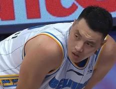 开云体育-犹豫失误频发，球队弱点暴露无遗