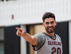 开云体育app-骑士队主场告负，积极备战下一场比赛的简单介绍