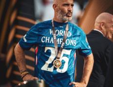 开云体育中国-切尔西门将凯席里换球场，新援展露锋芒惊艳