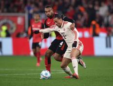 开云体育在线-斯洛伐克队球员个人技术突破，带动球队晋级