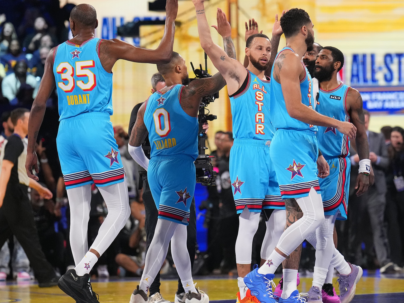 开云平台-NBA季后赛重磅对决拉开帷幕，球队备战