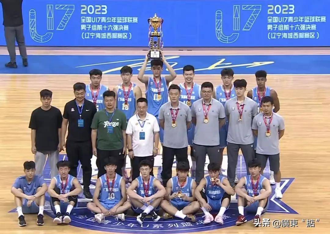 开云体育官方网站-篮球赛火爆进行，广东宏远队迎难而上