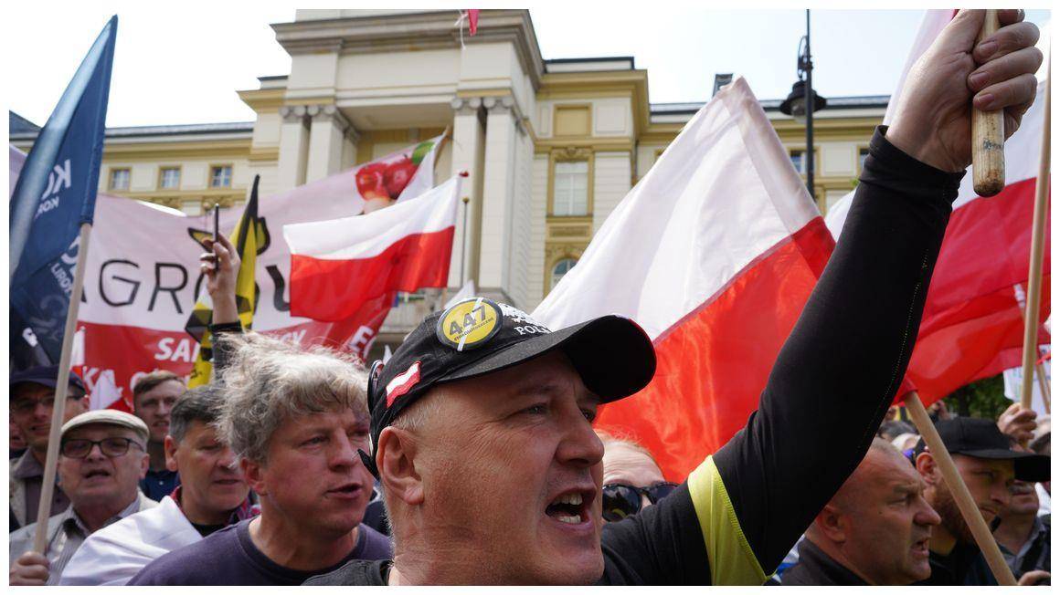 开云体育-乌克兰客场战胜波兰，晋级前景看好