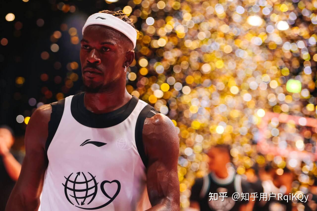 开云下载-雄鹿队大胜快船队，字母哥砍下40分！