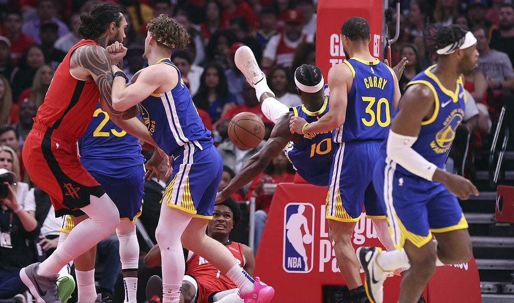 开云体育APP下载-包含NBA季后赛中诸强对决，火药味十足的词条