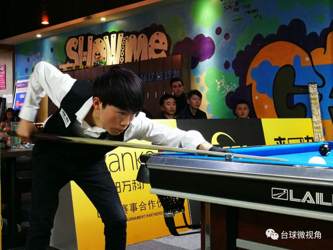 开云体育登录-冠军之争激烈升温:强队对决精彩纷呈