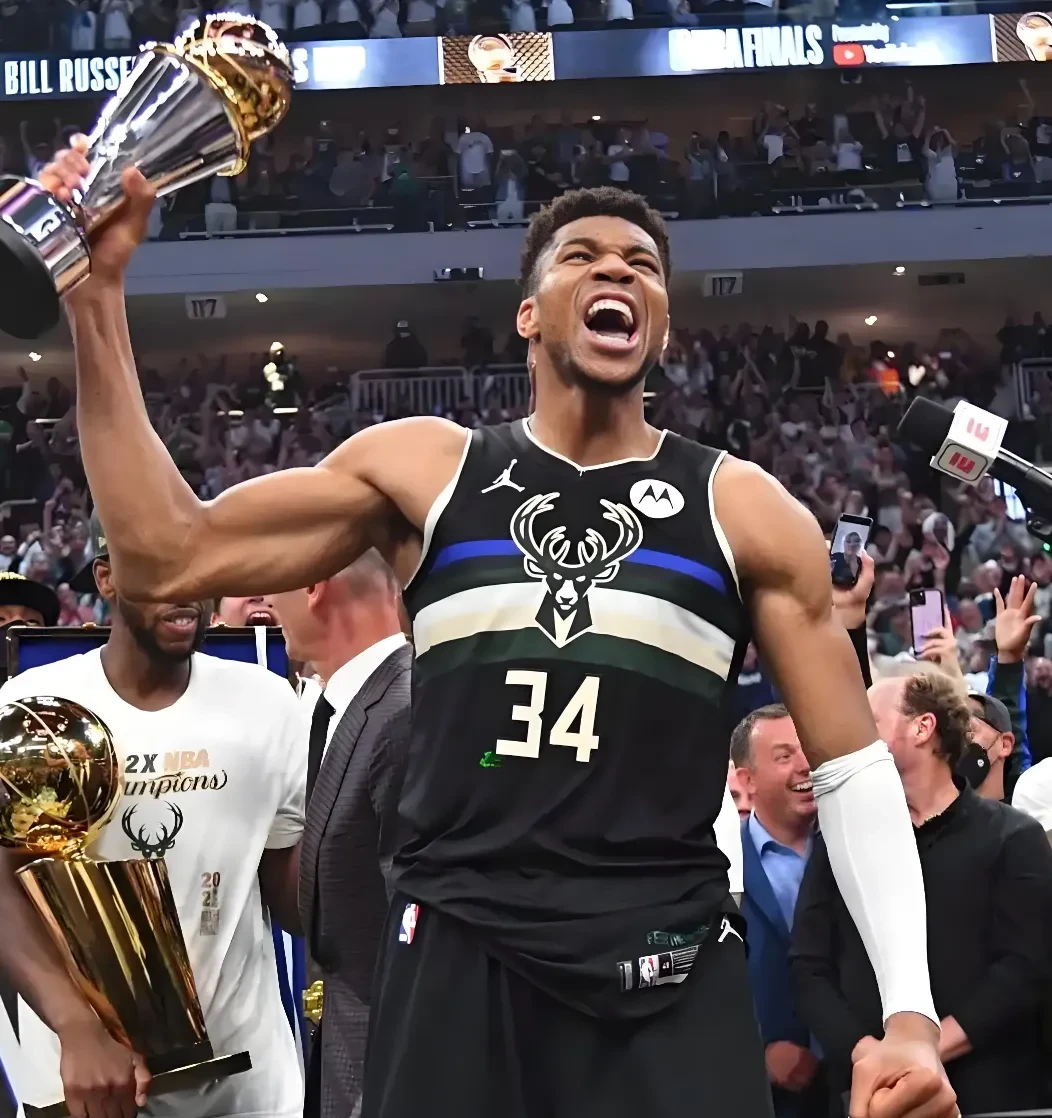 开云体育中国-热火不敌雄鹿,字母哥28+11