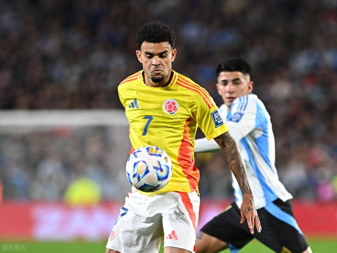 开云体育在线-阿尔梅里亚主场不敌对手，榜首失守的简单介绍