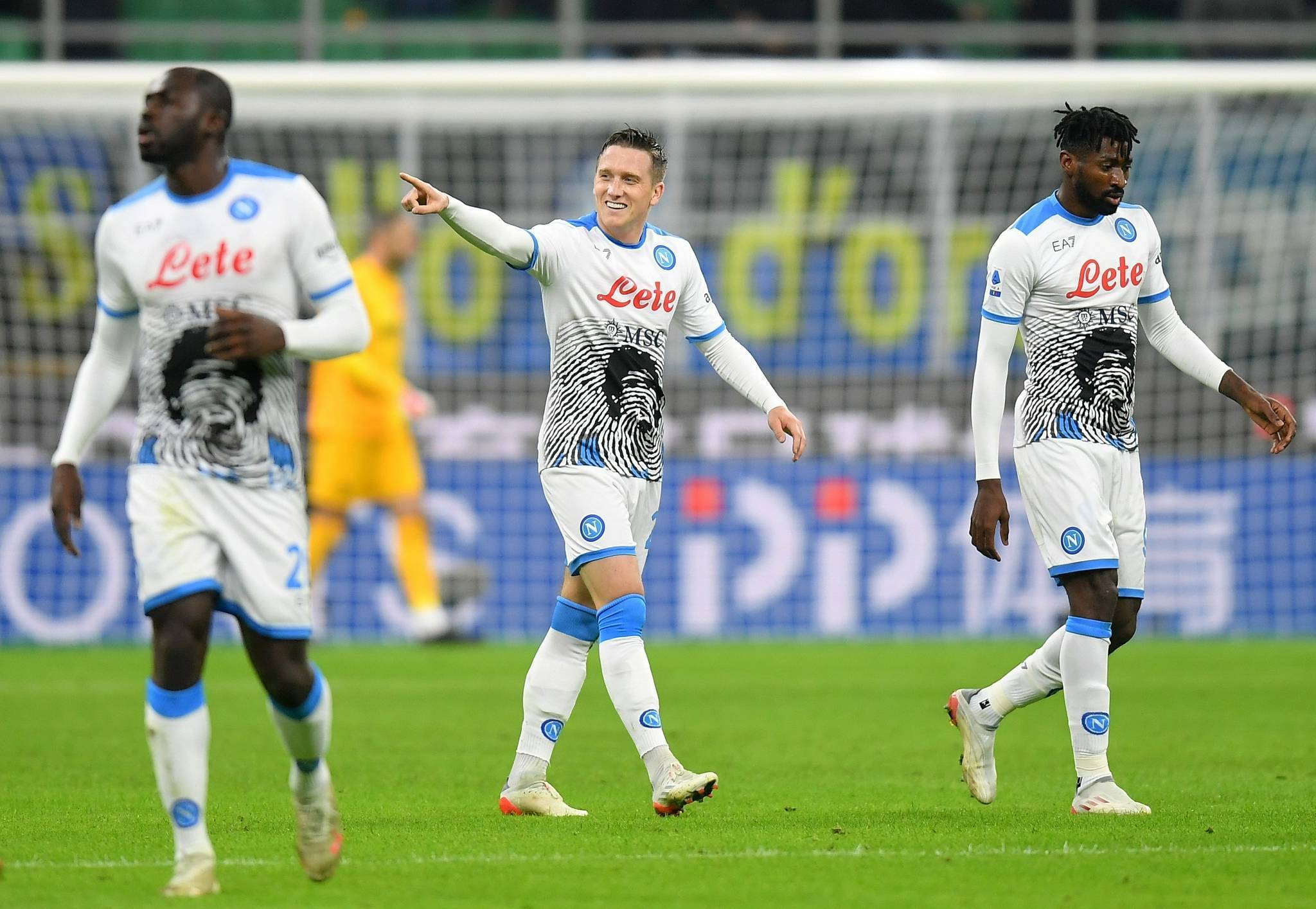 开云体育-美洲球队整装待发，争夺国际锦标已到临门一脚