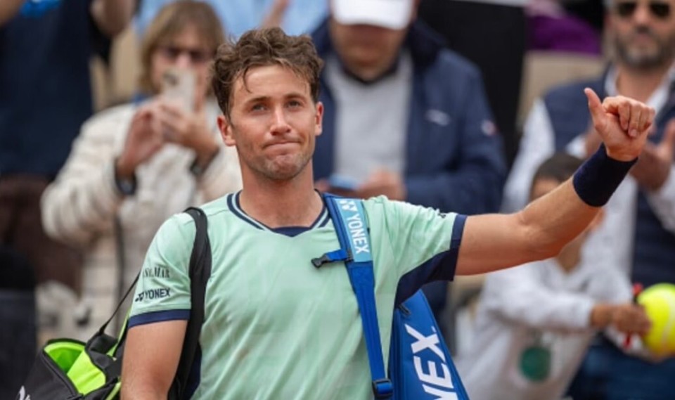 开云体育-法网翻盘温网,鲁德点燃赛场