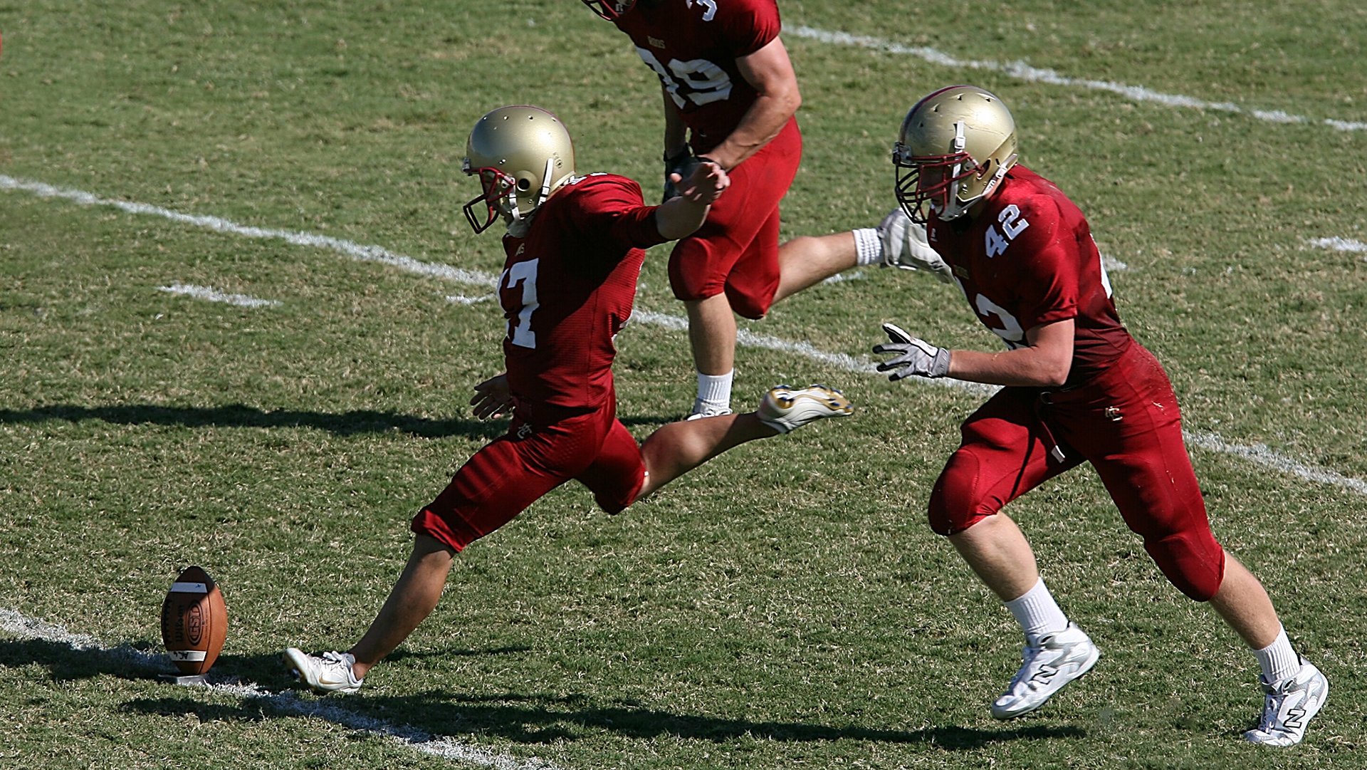开云体育入口-赛道与绿茵场，掌控时刻的艺术—布雷默的F1统治与雷恩的足球狂胜
